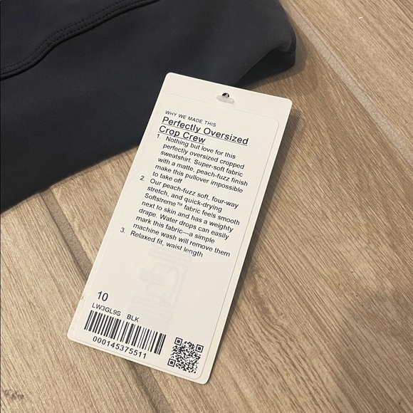NWT Lululemon Perfectly Oversized Cropped Crew Black Sz 10 - Picture 6 of 10